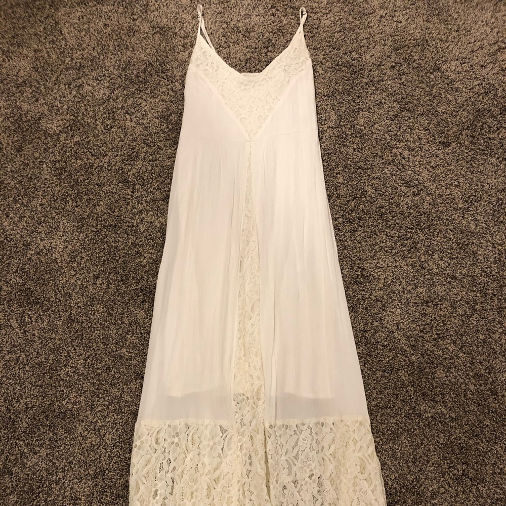 White maxi dress